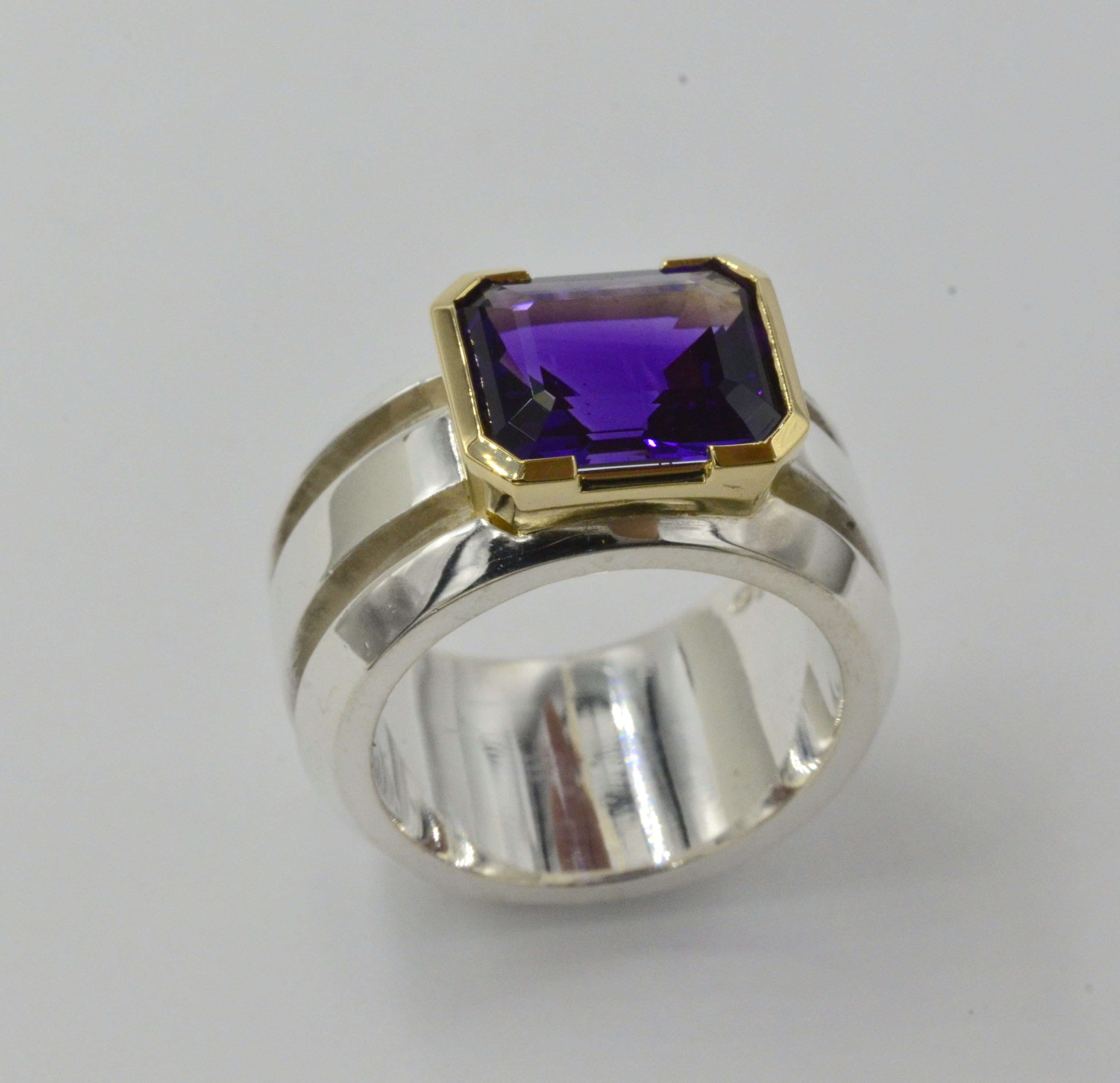 Beautiful Rich Deep Purple Amethyst with Purple/Red interior flashes of color. 